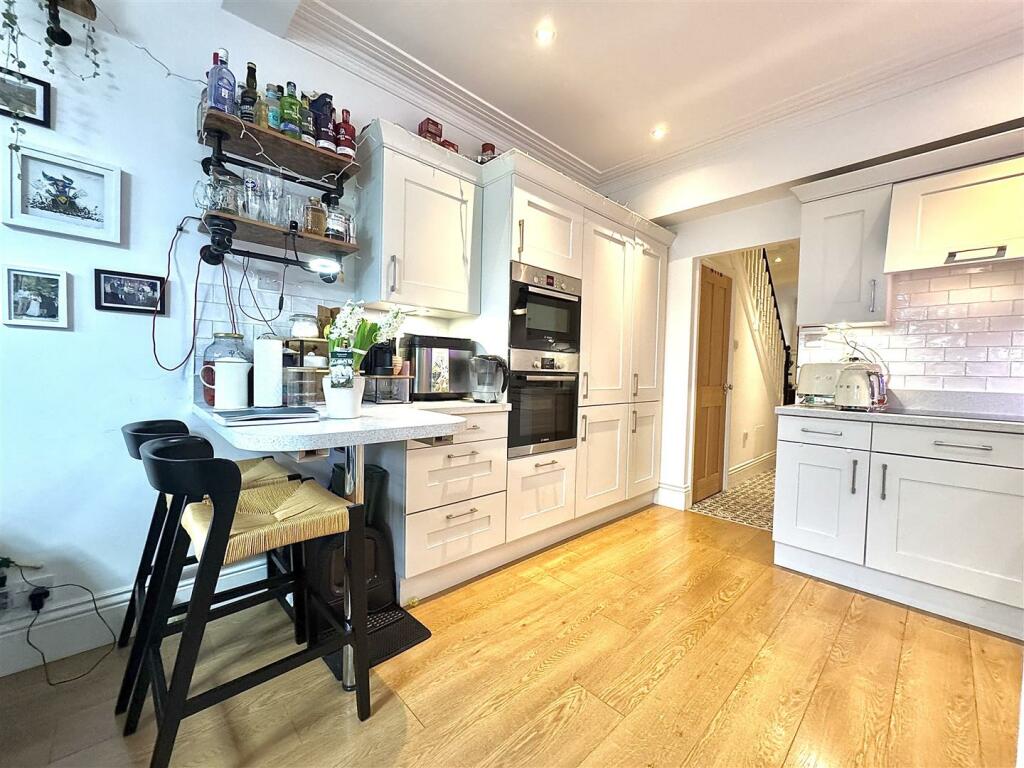 Additional property image - Mildmay Road, Burnham-on-Crouch