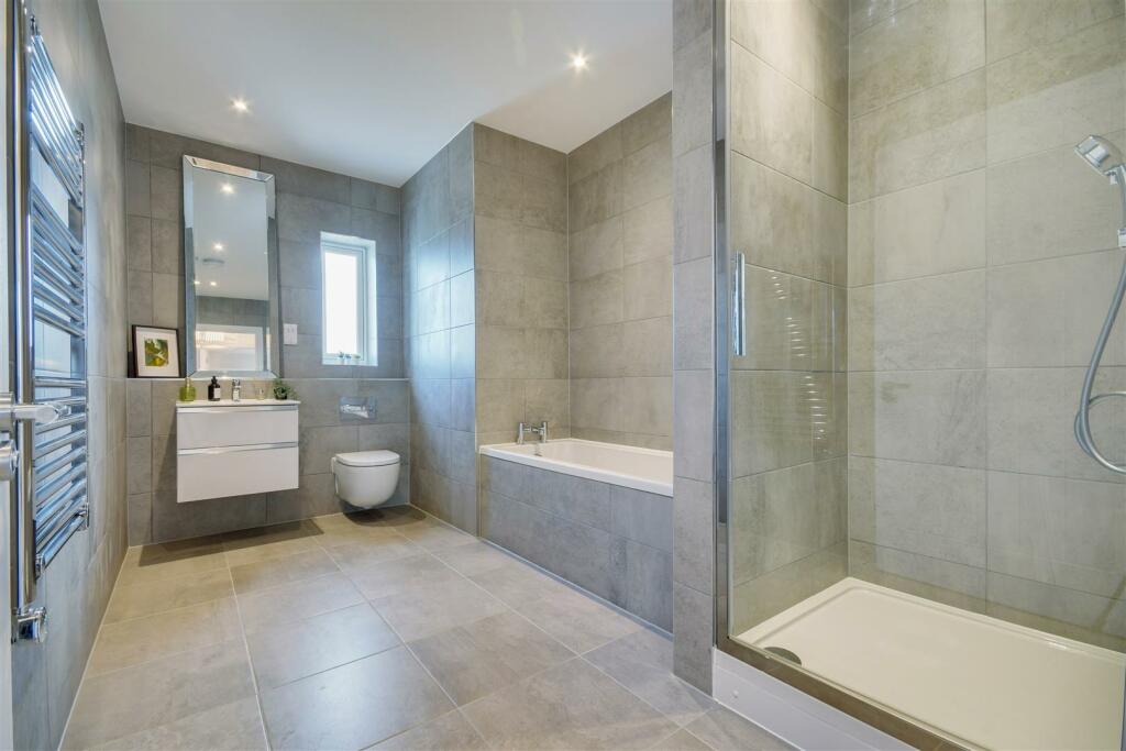 Additional property image - Plot 12 'The Blackwater' Show Home Now FOR SALE @ Burnham Waters, Burnham-On-Crouch