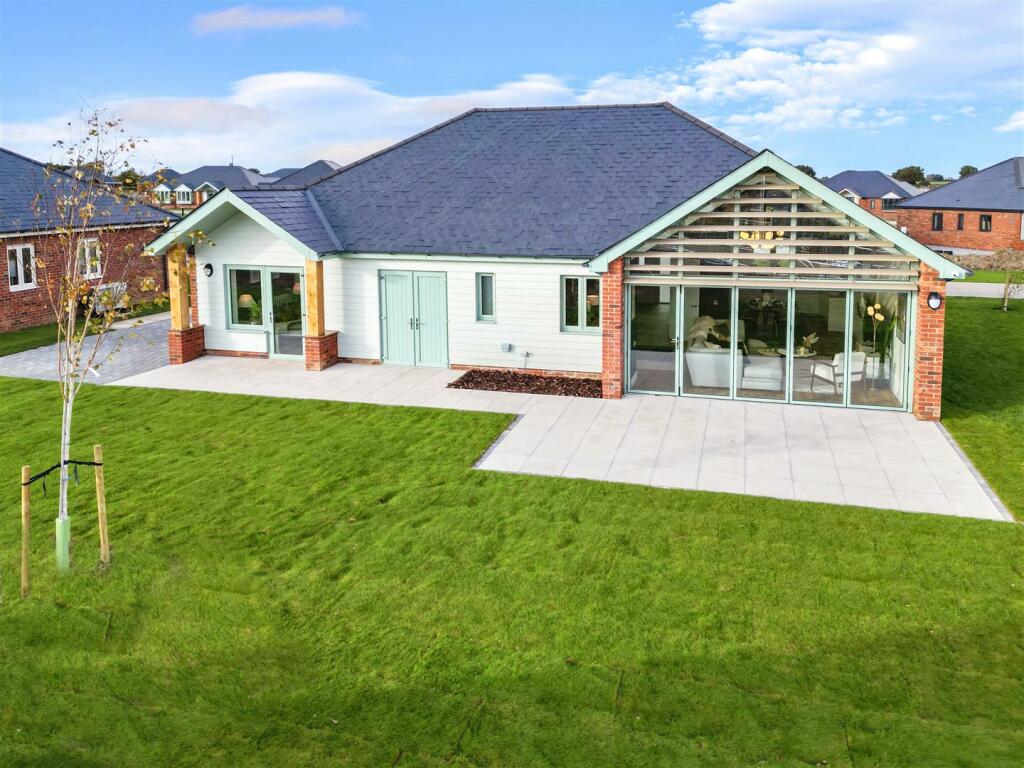 Additional property image - Plot 12 'The Blackwater' Show Home Now FOR SALE @ Burnham Waters, Burnham-On-Crouch