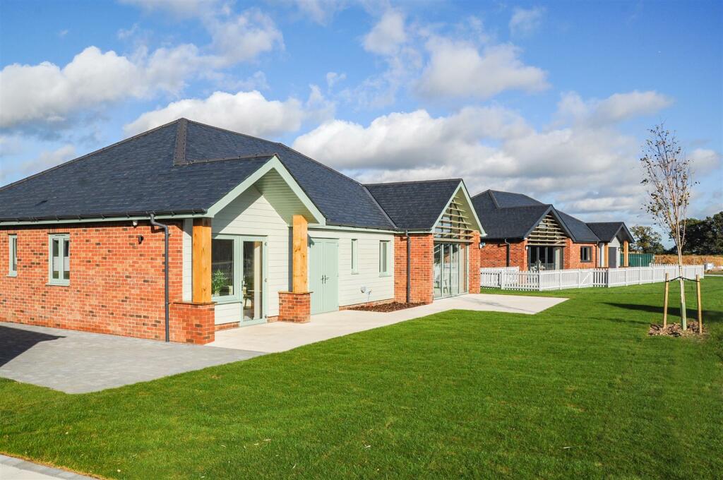 Additional property image - Plot 12 'The Blackwater' Show Home Now FOR SALE @ Burnham Waters, Burnham-On-Crouch
