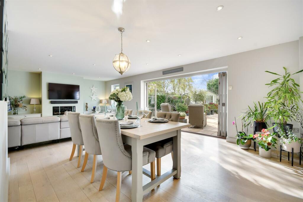 Additional property image - Maldon Road, Burnham-On-Crouch