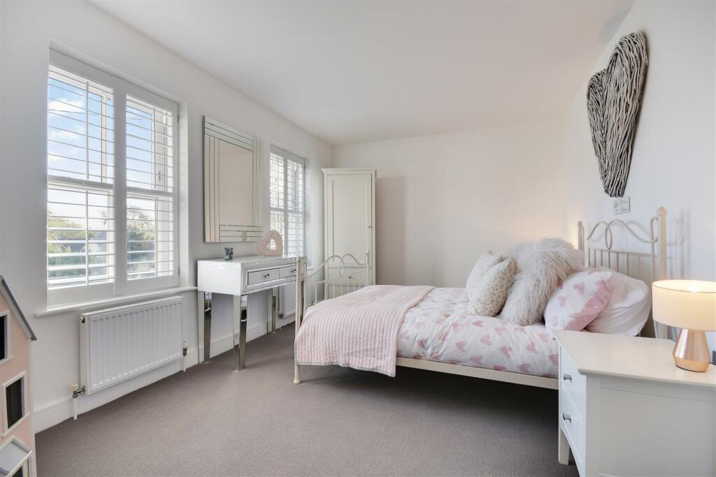 Additional property image - Maldon Road, Burnham-On-Crouch