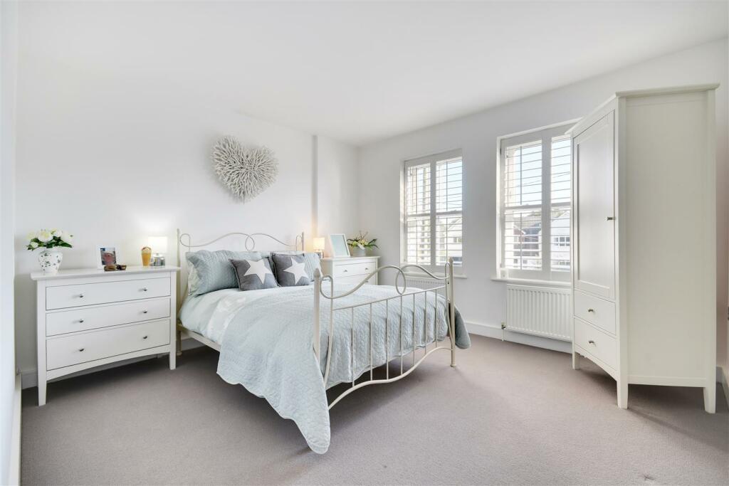 Additional property image - Maldon Road, Burnham-On-Crouch