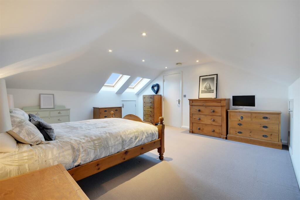 Additional property image - Maldon Road, Burnham-On-Crouch