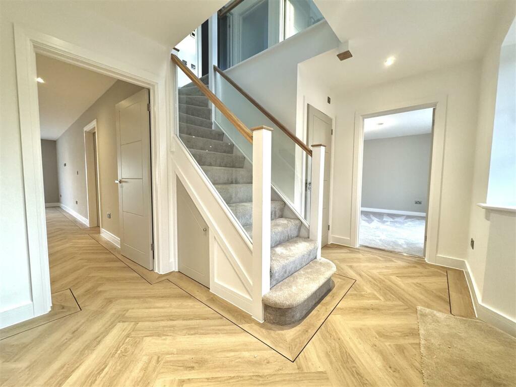 Additional property image - New Builds @ Mangapp Chase, Burnham-On-Crouch