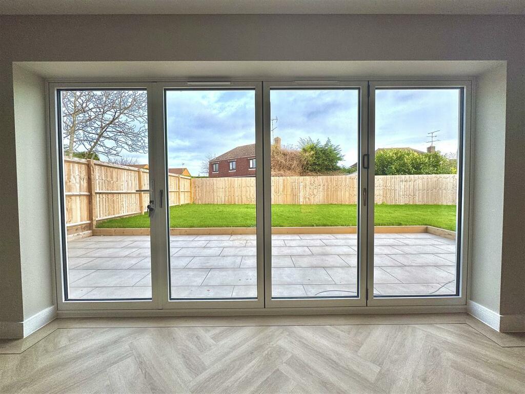 Additional property image - New Builds @ Mangapp Chase, Burnham-On-Crouch