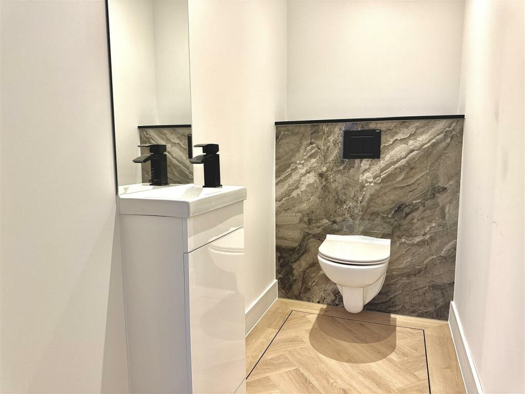 Additional property image - New Builds @ Mangapp Chase, Burnham-On-Crouch
