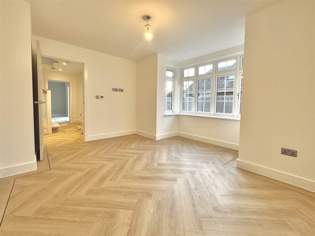 Additional property image - New Builds @ Mangapp Chase, Burnham-On-Crouch