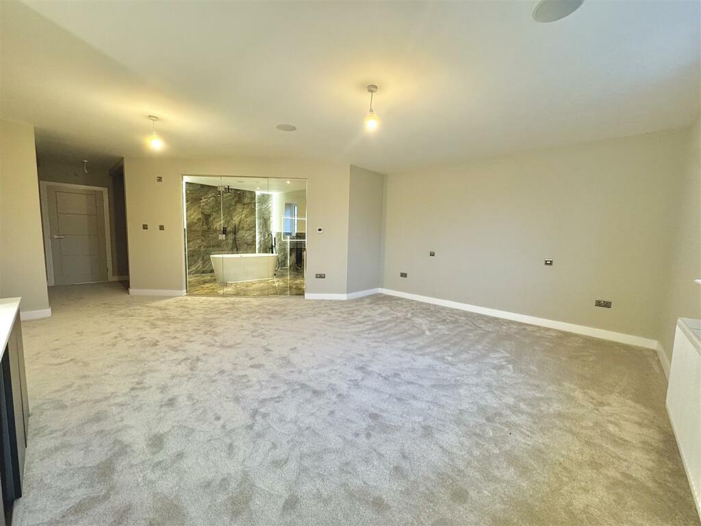 Additional property image - New Builds @ Mangapp Chase, Burnham-On-Crouch