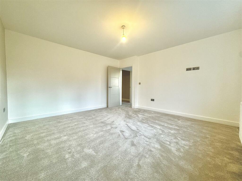 Additional property image - New Builds @ Mangapp Chase, Burnham-On-Crouch