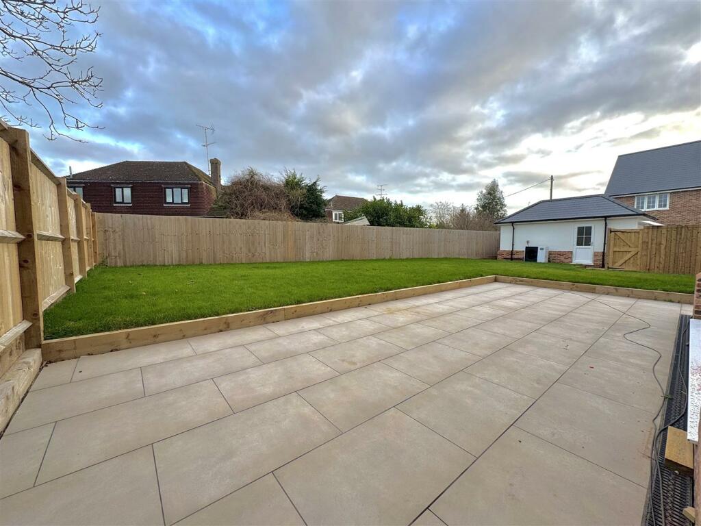 Additional property image - New Builds @ Mangapp Chase, Burnham-On-Crouch