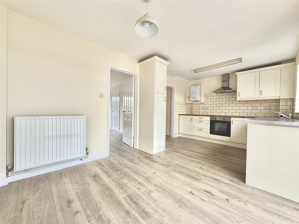 Additional property image - Dunkirk Road, Burnham-On-Crouch