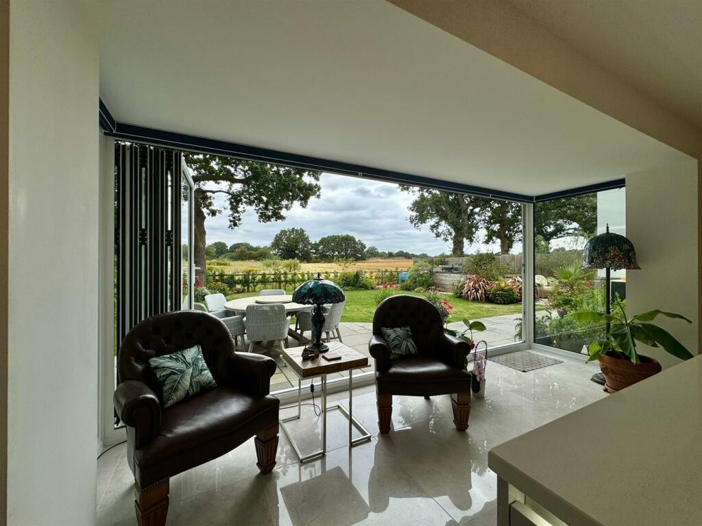 Additional property image - Oaklands Stoney Hills, Burnham-On-Crouch