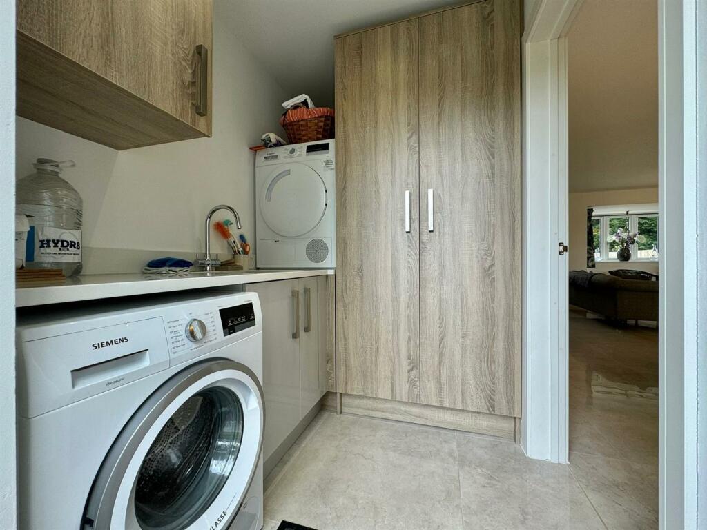 Additional property image - Oaklands Stoney Hills, Burnham-On-Crouch