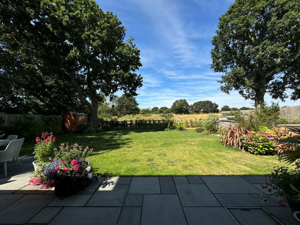 Additional property image - Oaklands Stoney Hills, Burnham-On-Crouch
