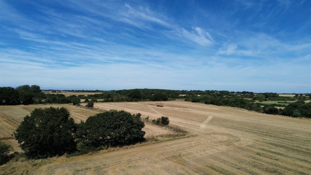 Additional property image - Oaklands Stoney Hills, Burnham-On-Crouch