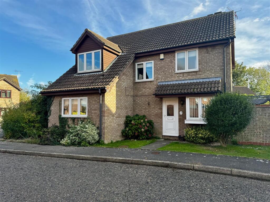 Main image of property: Leslie Park, Burnham-on-Crouch