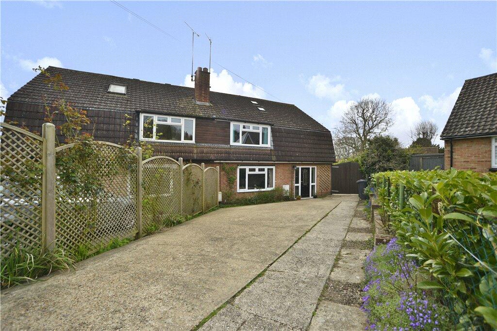 4 bedroom semidetached house for sale in Castle Close, Castle