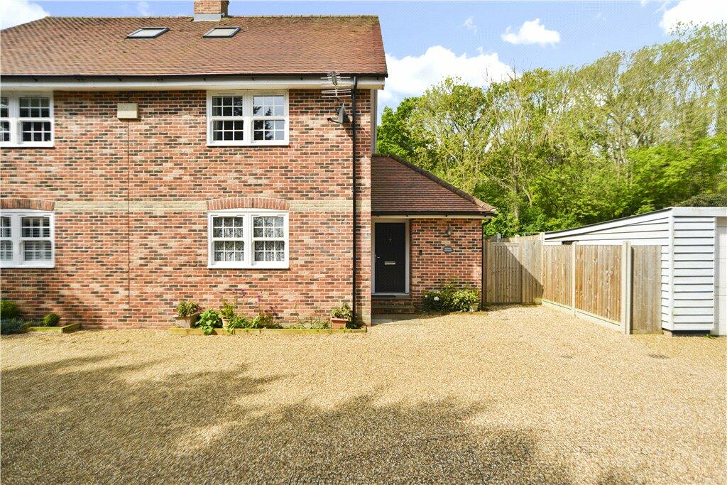 4 bedroom semidetached house for sale in Hedingham Road, Gosfield