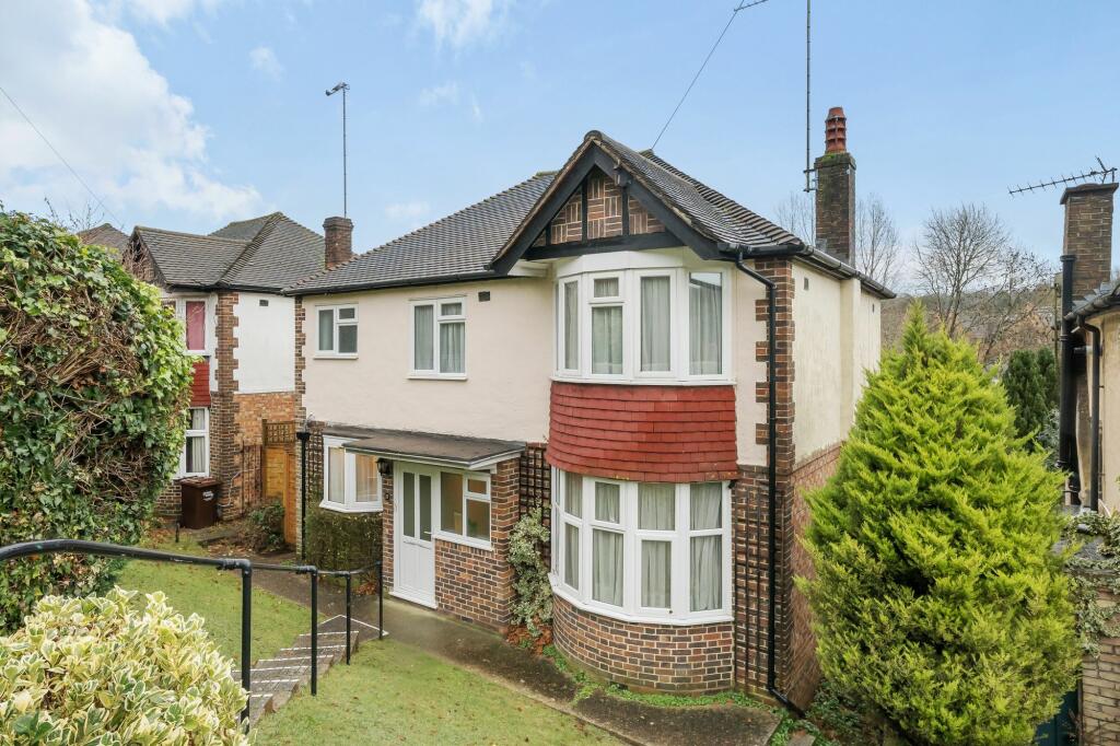 4 bedroom detached house for sale in Hornchurch Hill, Whyteleafe, CR3