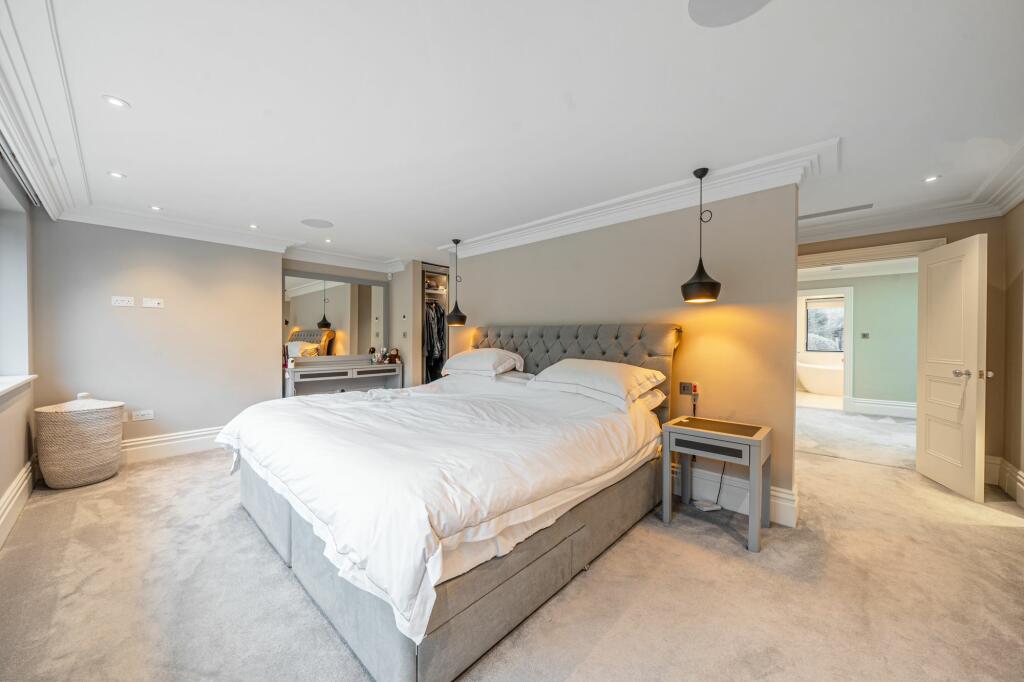 Additional property image - Dome Hill, Caterham, CR3