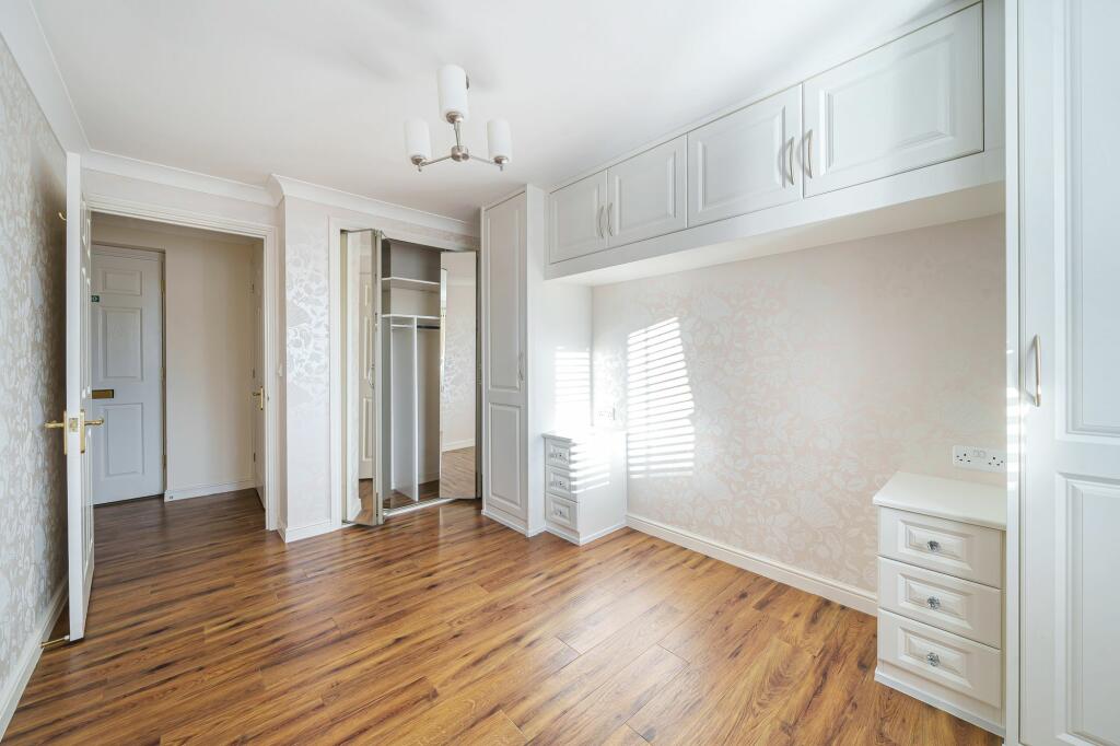Additional property image - Limpsfield Road, Warlingham, CR6