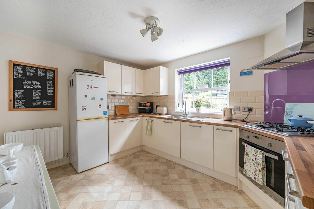 Additional property image - Rossetti Gardens, Coulsdon, CR5