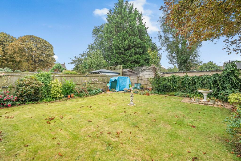 Additional property image - Rossetti Gardens, Coulsdon, CR5