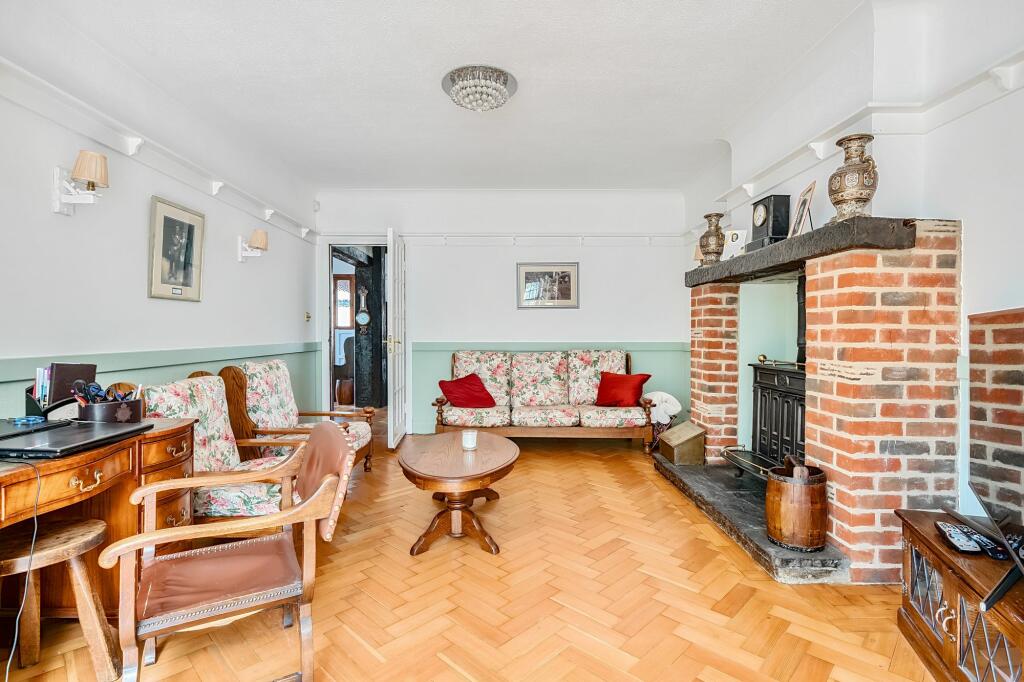 Additional property image - Coulsdon Road, Coulsdon, CR5