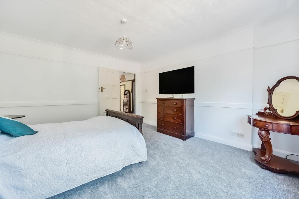 Additional property image - Coulsdon Road, Coulsdon, CR5