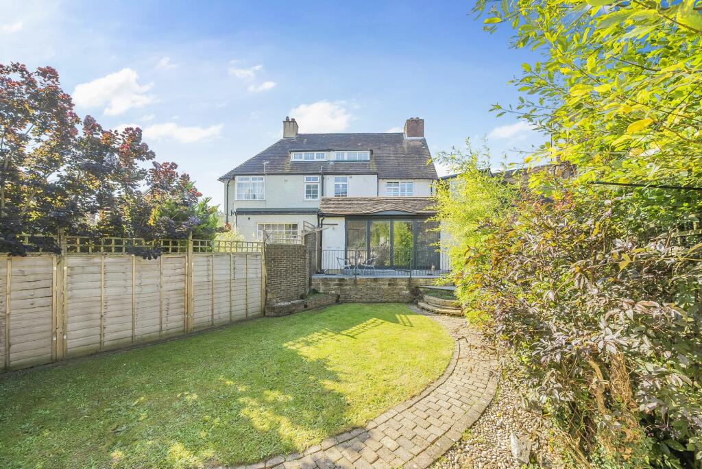 Additional property image - The Netherlands, Coulsdon, CR5