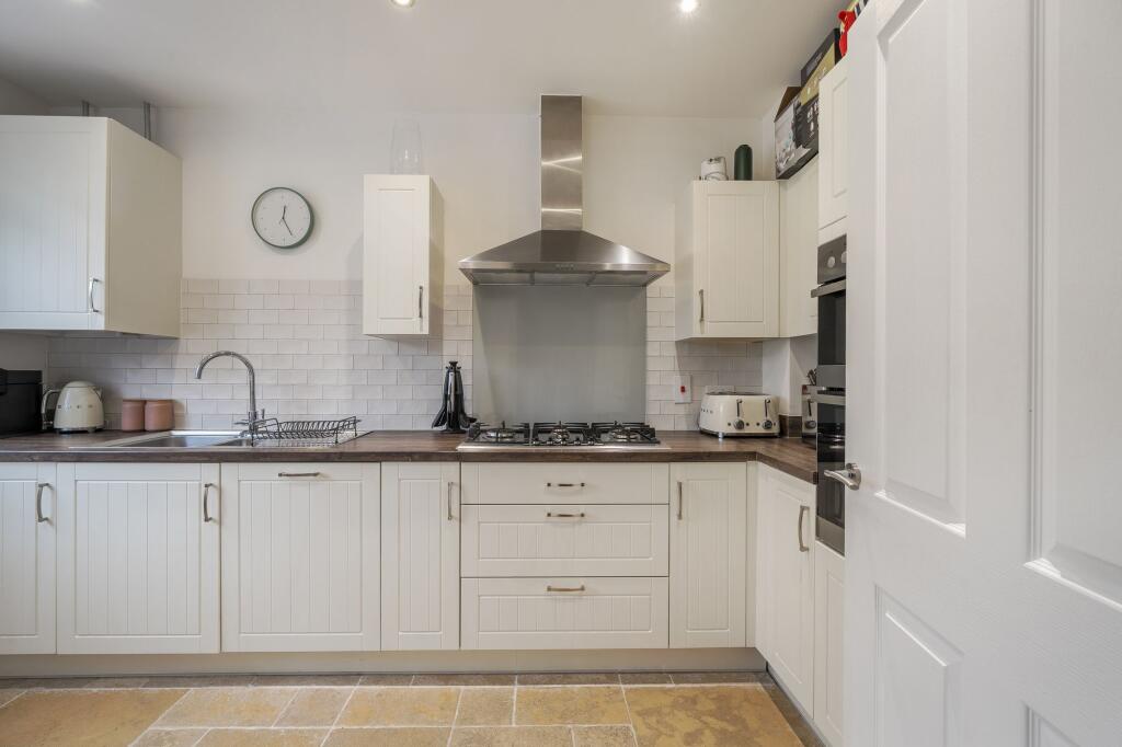 Property image - Van Brugh Avenue, Coulsdon, CR5
