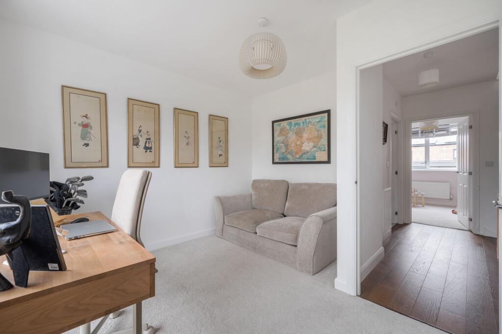Additional property image - Van Brugh Avenue, Coulsdon, CR5