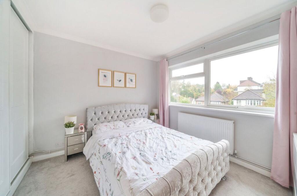 Additional property image - The Vale, Coulsdon, CR5