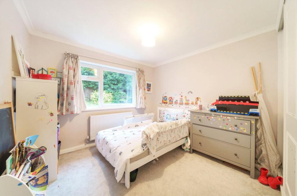 Additional property image - The Vale, Coulsdon, CR5