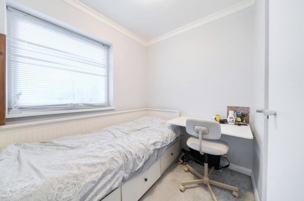 Additional property image - The Vale, Coulsdon, CR5
