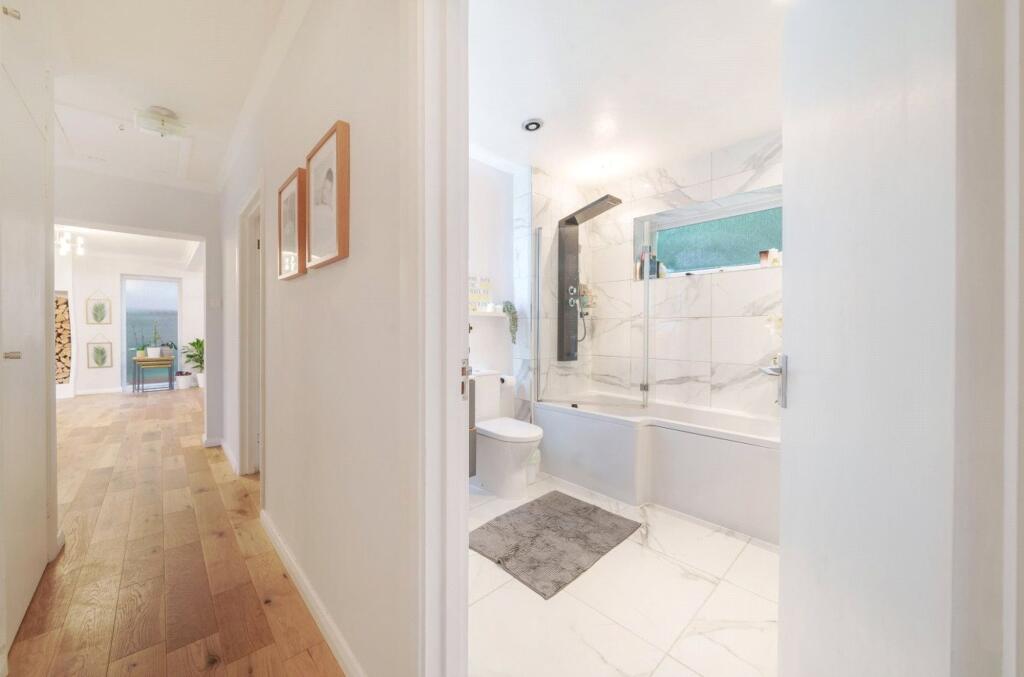 Additional property image - The Vale, Coulsdon, CR5