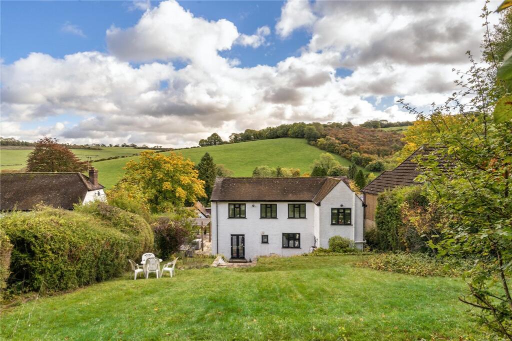 Additional property image - Southfields Road, Woldingham, CR3