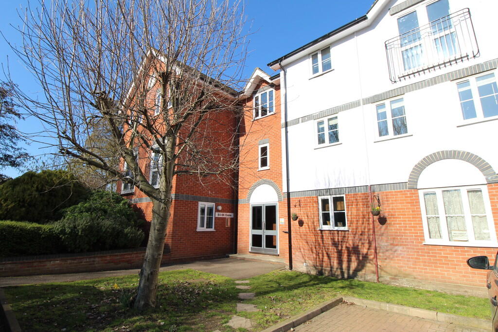 Main image of property: Victoria Chase, North Station Road