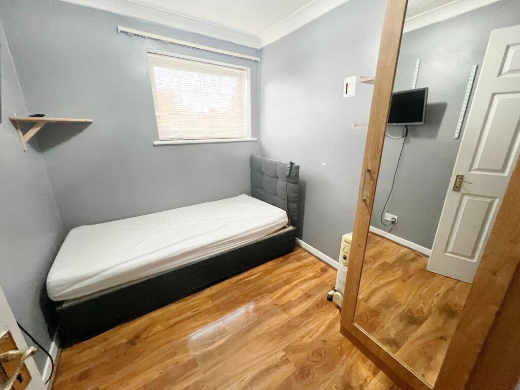 Main image of property: Galleywood Road, Great Baddow, Chelmsford, Essex, CM2