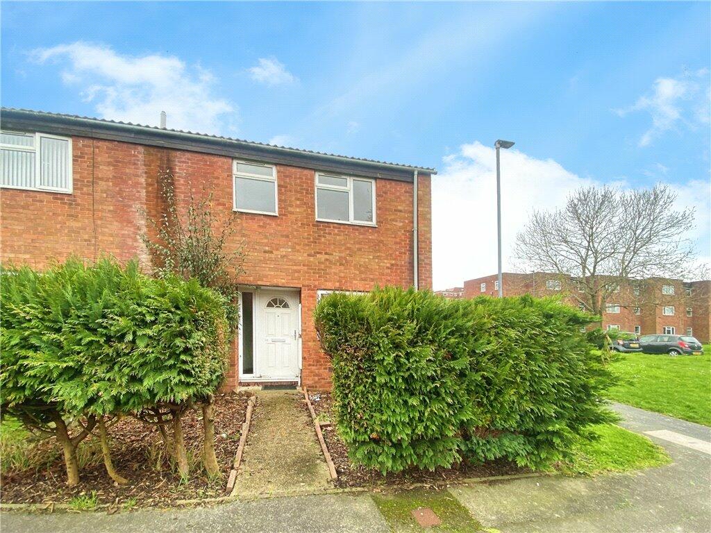 3 bedroom end of terrace house for sale in De Lisle Close, Portsmouth, Hampshire, PO2