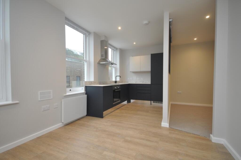 Main image of property: High Street Dartford DA1