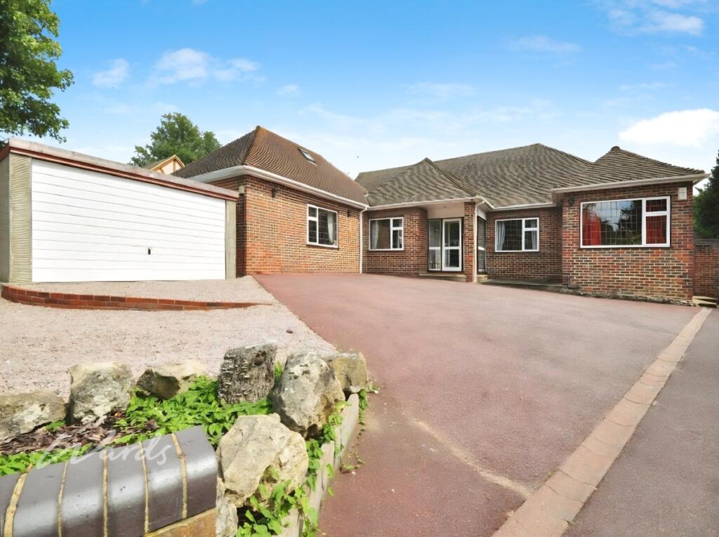 Main image of property: New Barn Road Longfield DA3