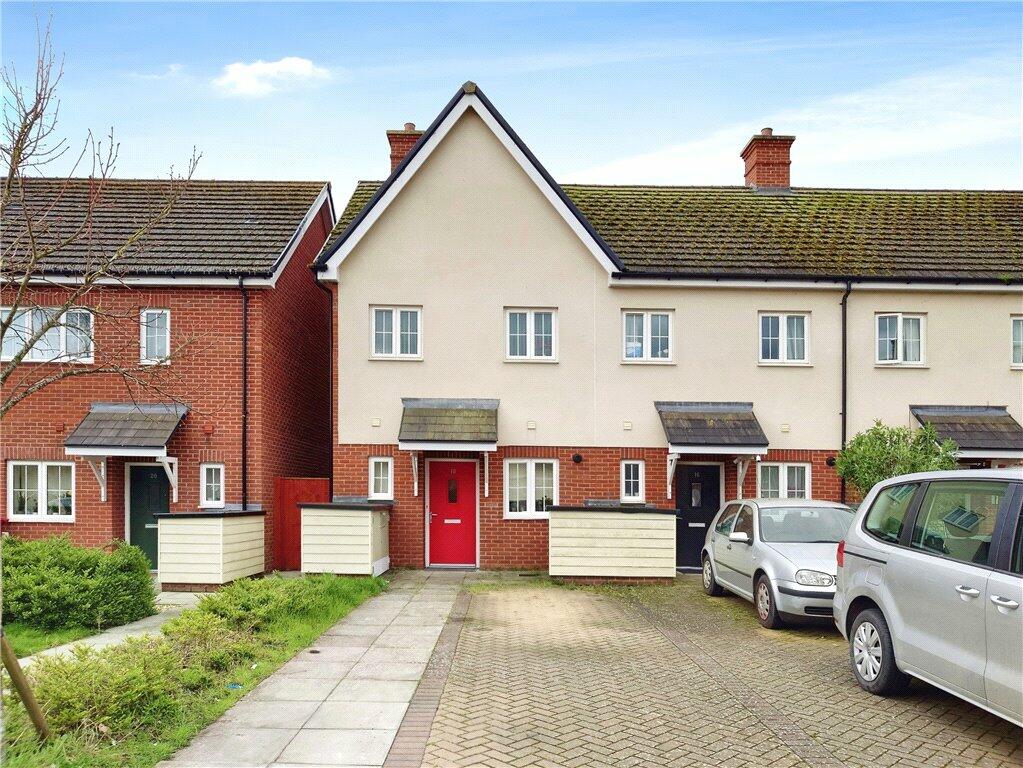 2 bedroom terraced house for sale in Oakcroft, Slough, Berkshire, SL2