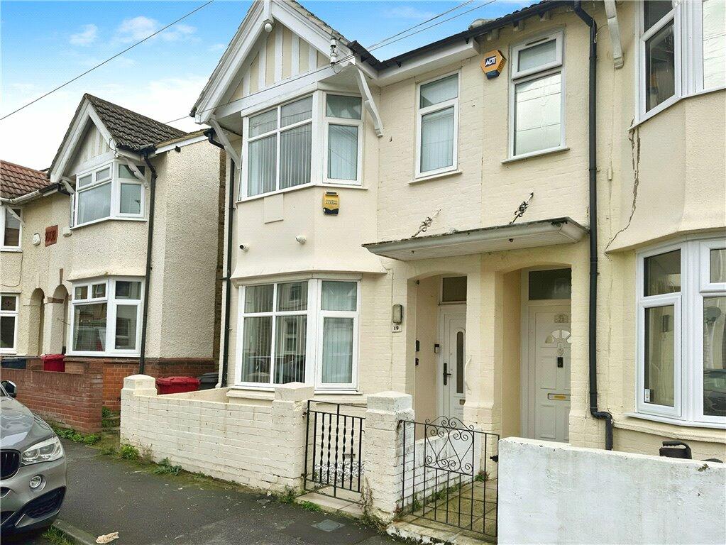 5 bedroom semidetached house for sale in Arthur Road, Slough