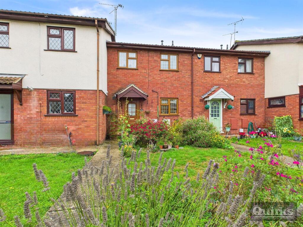 4 bedroom terraced house
