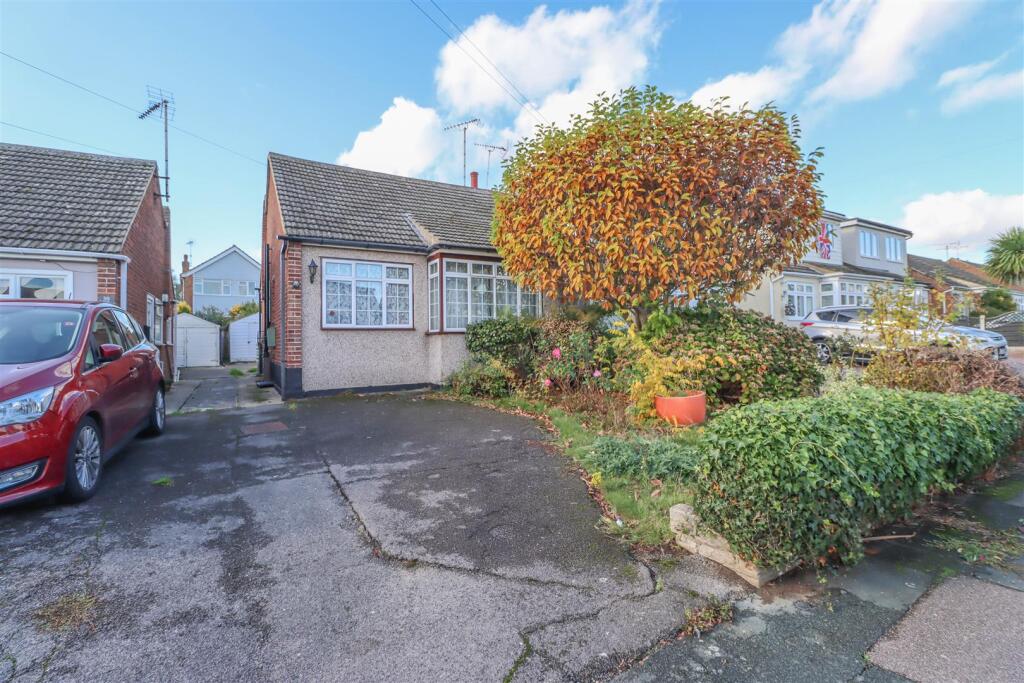 Main image of property: Leasway, Wickford