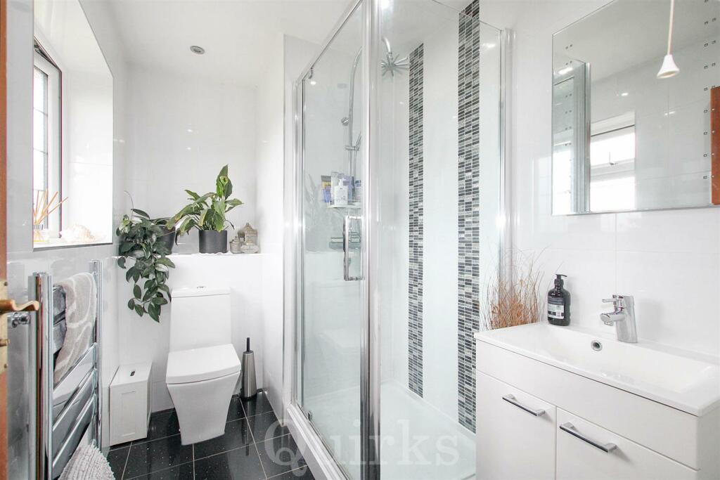 Additional property image - Gainsborough Close, Billericay