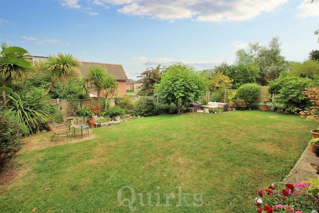 Additional property image - Gainsborough Close, Billericay