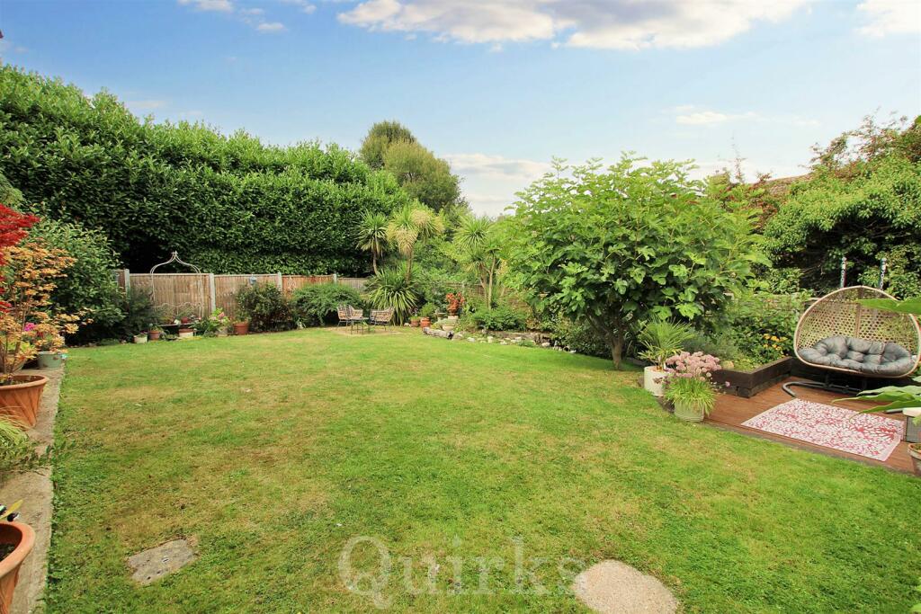 Additional property image - Gainsborough Close, Billericay